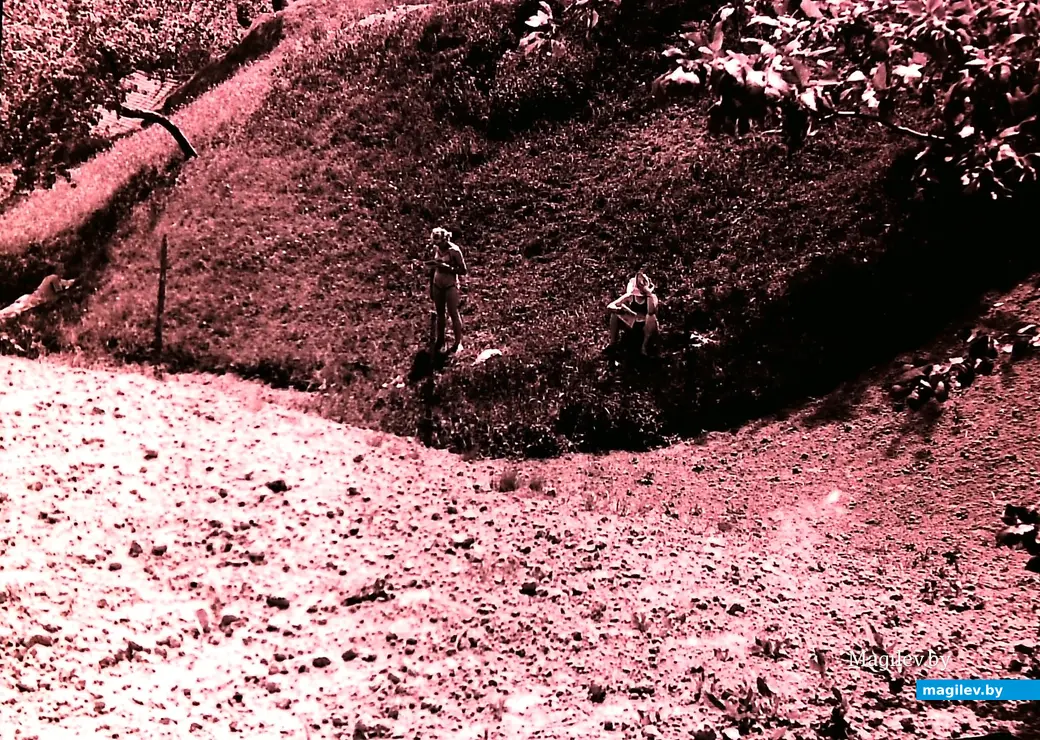 1955 год, Могилев. Отдых на дубровенских склонах. Из архива Ростислава Пилиховского.