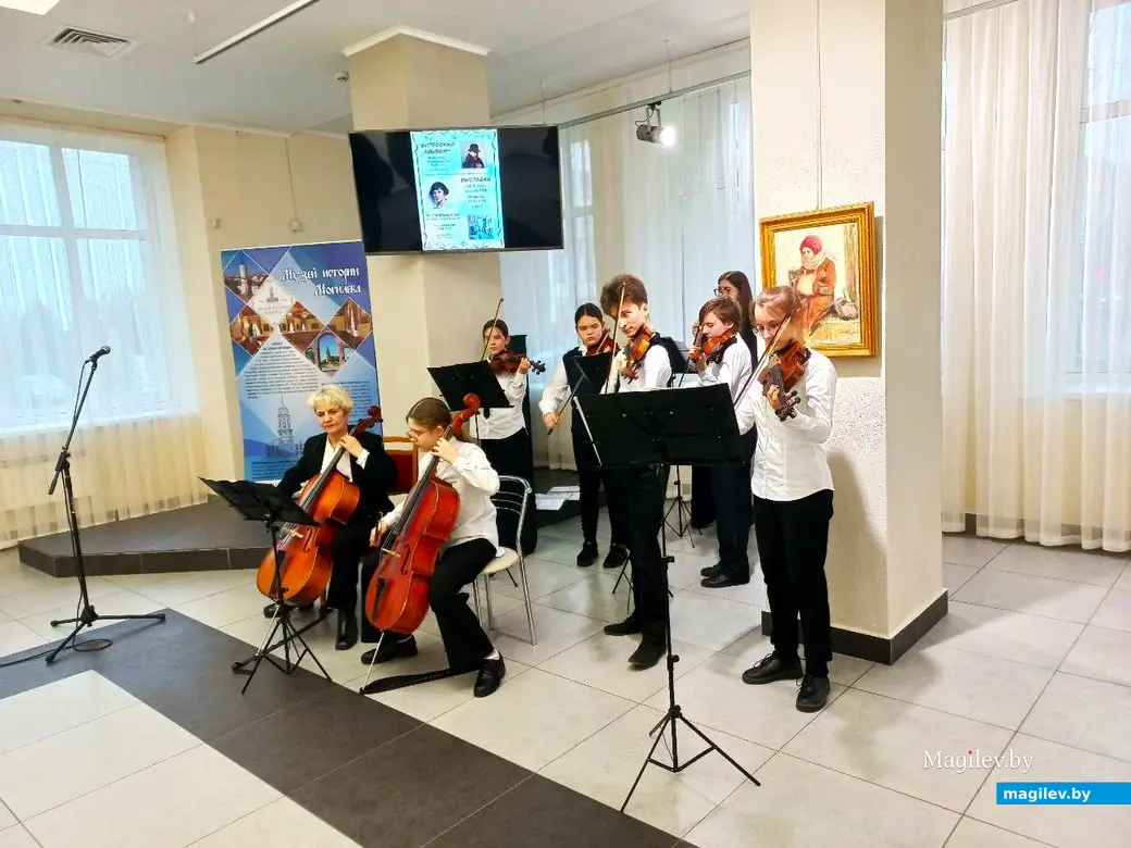 31.01.2025, Могилев, выставочный зал музея истории города. Открытие выставки Юделя Пэна.