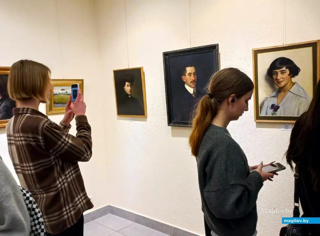 31.01.2025, Могилев, выставочный зал музея истории города. Открытие выставки Юделя Пэна.