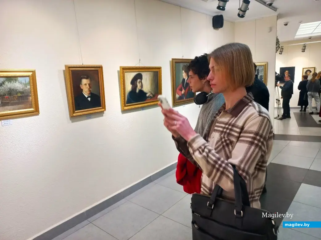 31.01.2025, Могилев, выставочный зал музея истории города. Открытие выставки Юделя Пэна.