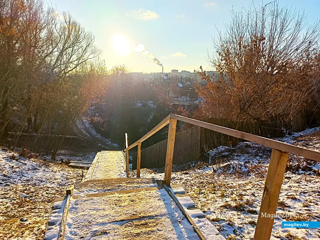Февраль 2025 года, Могилев. Вдоль обрыва…