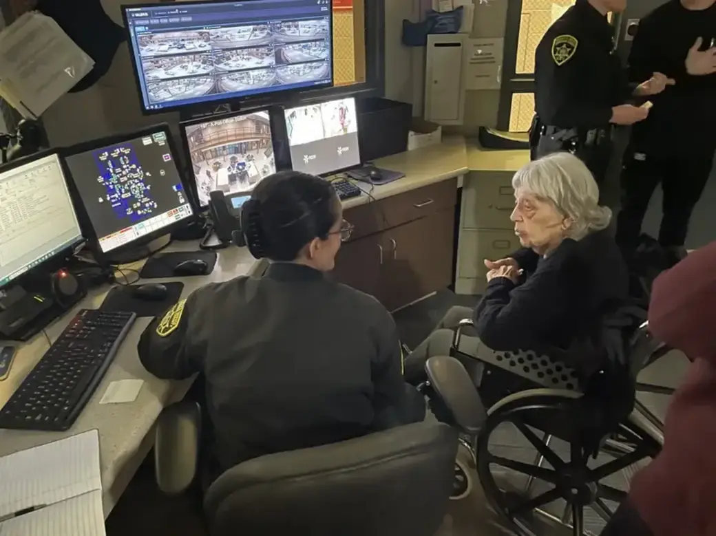 Из тюрьмы не сбежать! Фото: Офис шерифа округа Ливингстон.