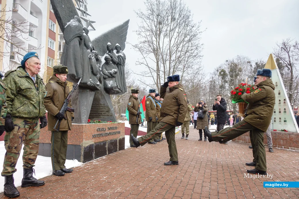 15.02.2025. Ул. Интернациональная. Возложение цветов к памятнику воинам-интернационалистам,