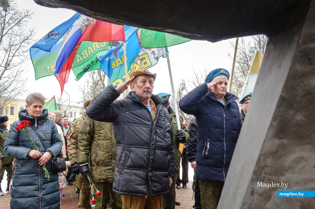 15.02.2025. Ул. Интернациональная. Возложение цветов к памятнику воинам-интернационалистам,