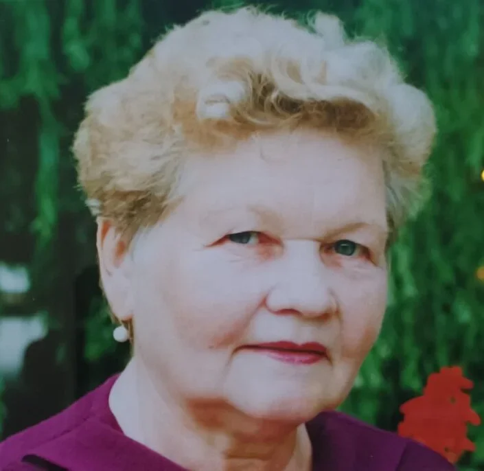 Санжаровская Нина Ильинична.
