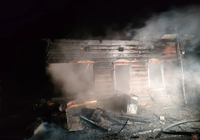 В Кировском районе сгорел дом: погиб 69-летний мужчина
