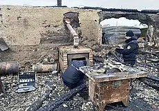 Пилорама сгорела вчера поздно вечером в Осиповичском районе. Повреждено здание, уничтожено оборудование