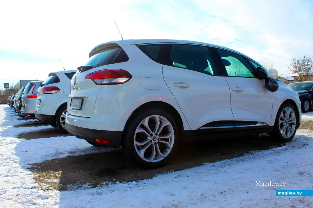 Февраль 2025 года. Могилев. Автохаус сети Butikavto: улица Мовчанского, 4б.