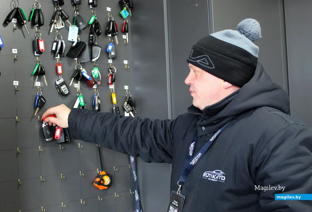 Февраль 2025 года. Могилев. Автохаус сети Butikavto: улица Мовчанского, 4б.