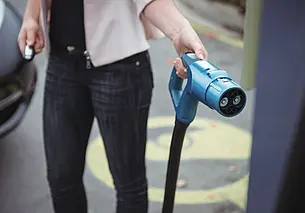 Белтелеком изменил тарифы на зарядку электромобилей. Сколько придется платить