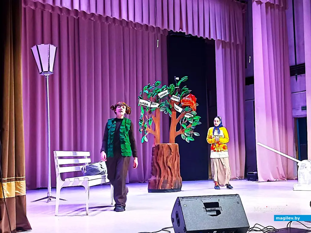 25.02.2025, Могилев, областной методический центр народного творчества и культурно-просветительной работы. Смотр-конкурс любительских театральных коллективов «У далонях