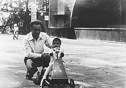 Однажды в Могилеве. И снова танцевальная площадка в парке Горького...