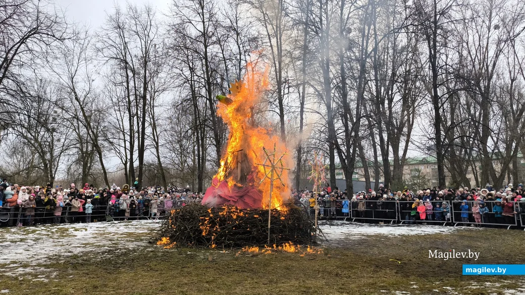 2.03.2025. Бобруйск. Праздник Масленицы в городском парке культуры и отдыха