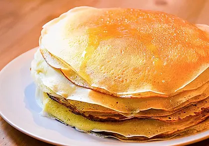 Женщина насмерть подавилась блинами на праздновании Масленицы в России