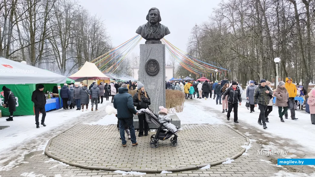 2.03.2025. Бобруйск. Праздник Масленицы в городском парке культуры и отдыха