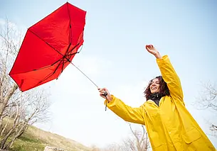 Оранжевый уровень опасности объявлен 24 марта из-за сильного ветра