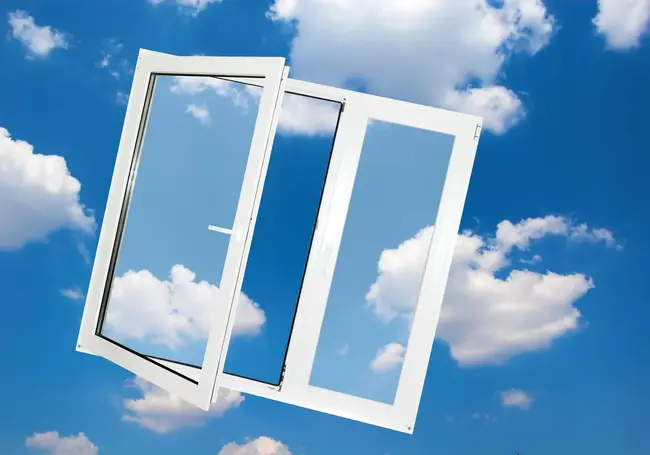 Четырехлетний мальчик выпал из окна девятого этажа в Мозыре. Ребенок погиб