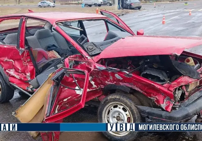 Два автомобиля столкнулись в Могилевском районе
