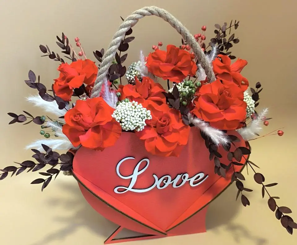 Композиция, созданная Ольгой Бродовой.