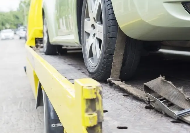 В Беларуси КГК потребовал очистить дворы от брошенных авто