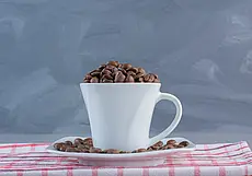 Сокрушительный удар по здоровью: никогда не пейте кофе с этими продуктами (молоко в их числе)