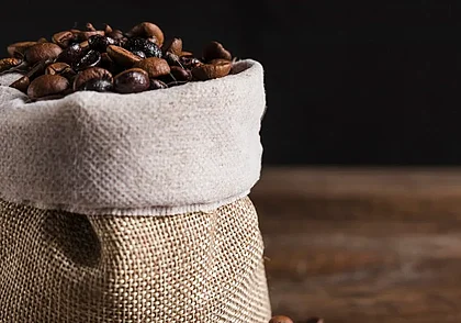 Reuters: мировая торговля кофе остановилась из-за резкого роста цен