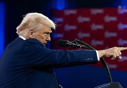 Трамп объявил о начале военной операции США против хуситов