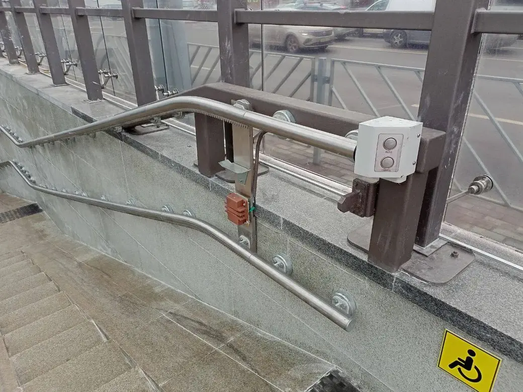 В Могилеве в новом подземном переходе установили подъемники для людей с ограниченными возможностями. Фото ТГ «Могилев – мой город!»