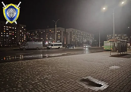 В Могилеве ногу женщины зажало в дверях автобуса, она упала и получила тяжелые травмы