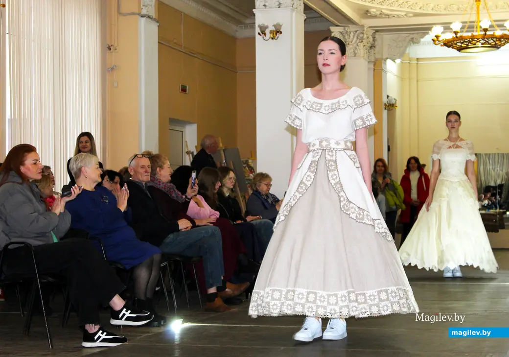 25 марта 2025 года. Могилев. Работы мастериц студии декоративно-прикладного искусства «Чараўніцы».