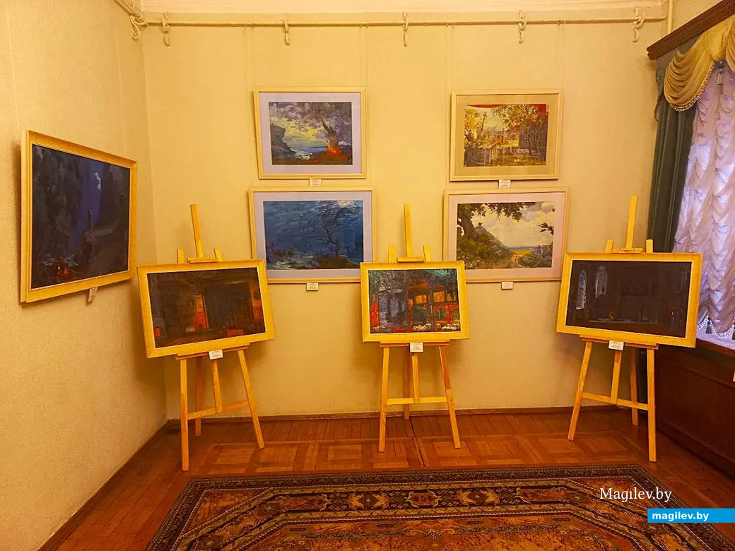 Могилев, XVIII международный молодежный театральный фестиваль «Мартконтакт-2025». Выставка «Павел Маслеников. Театр глазами художника».