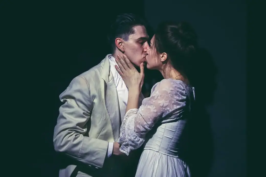 Спектакль «Дубровский» Ульяновского молодежного театра имени Б.В.Александрова. Фото предоставлено Могилевским драмтеатром.