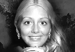 От редкой болезни умерла Лиза Джейн Смит – автор «Дневников вампира»