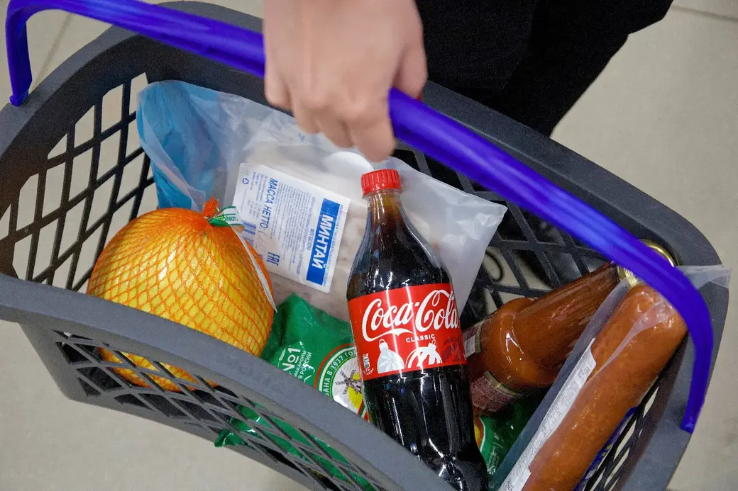 Покупатели магазинов «Санта» могут выиграть два новых автомобиля и крупные денежные призы