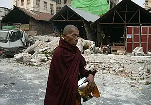 Число жертв землетрясения в Мьянме превысило 1600 человек