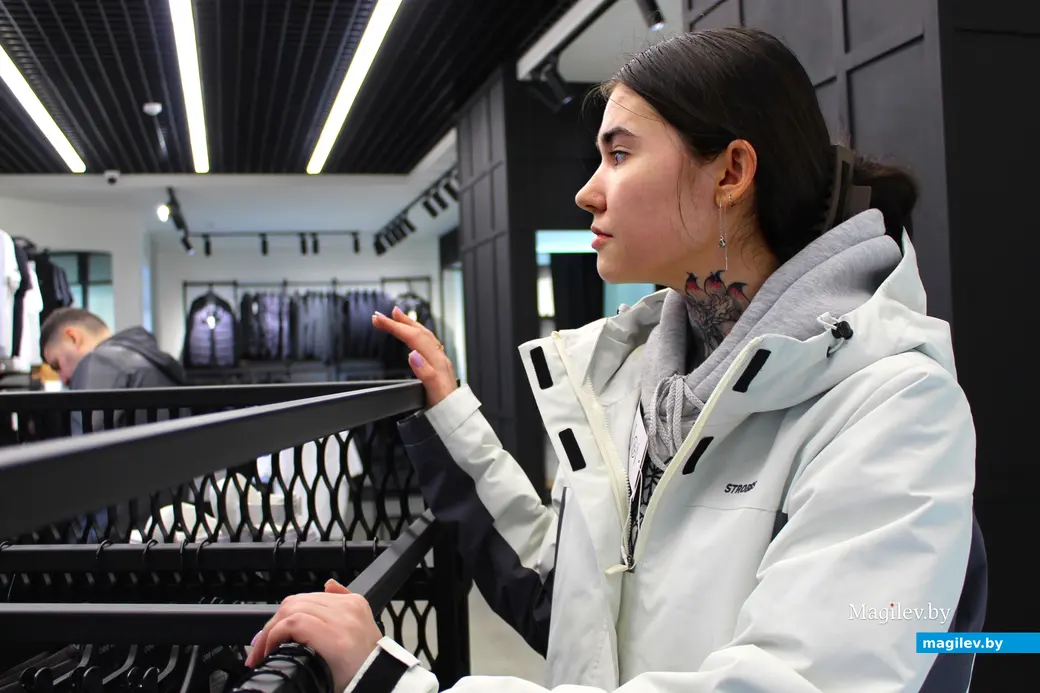 Март 2025 года. Могилев. Пушкинский проспект. Магазин бренда Strobbs.