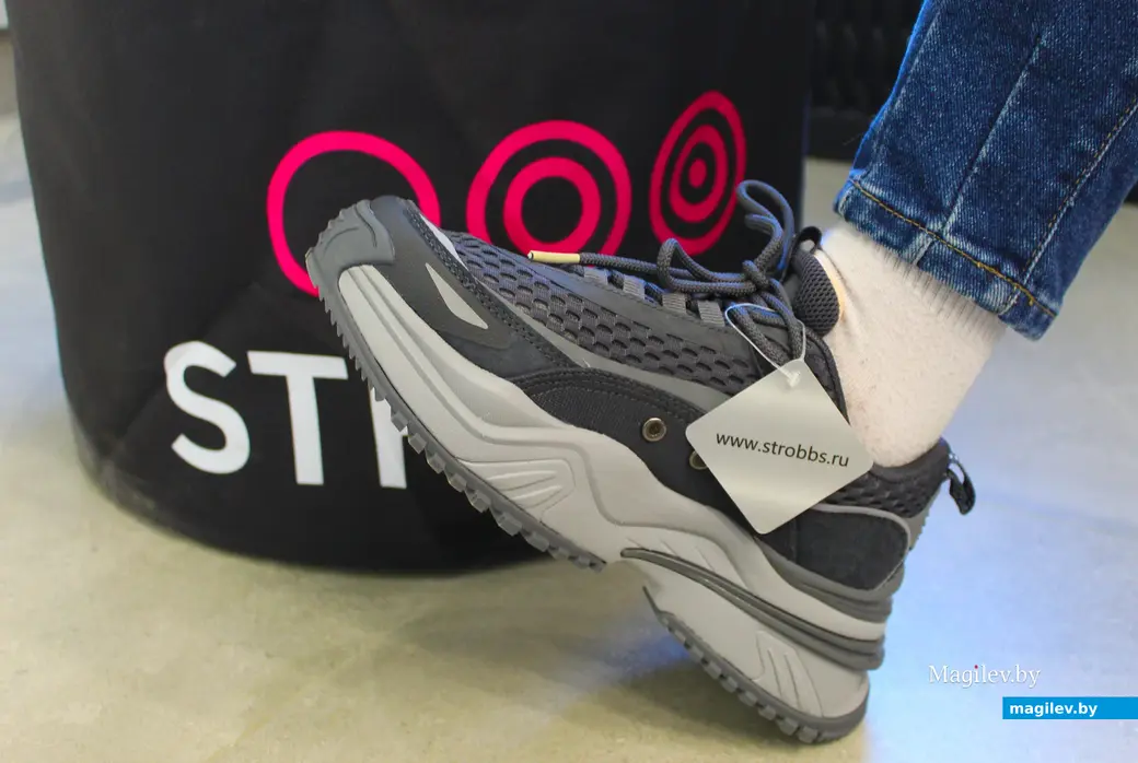 Март 2025 года. Могилев. Пушкинский проспект. Магазин бренда Strobbs.