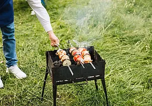 Три выходных подряд и два сокращенных рабочих дня ждут белорусов в апреле