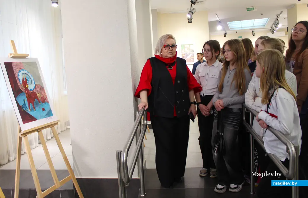 1 апреля 2025 года. Могилев. Выставочный зал. Выставка рисунков детей из Пензенской области.