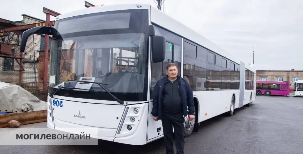 Апрель 2025 г. Могилев. Новые «автобусы-гармошки» большой вместимости начнут курсировать по городу.