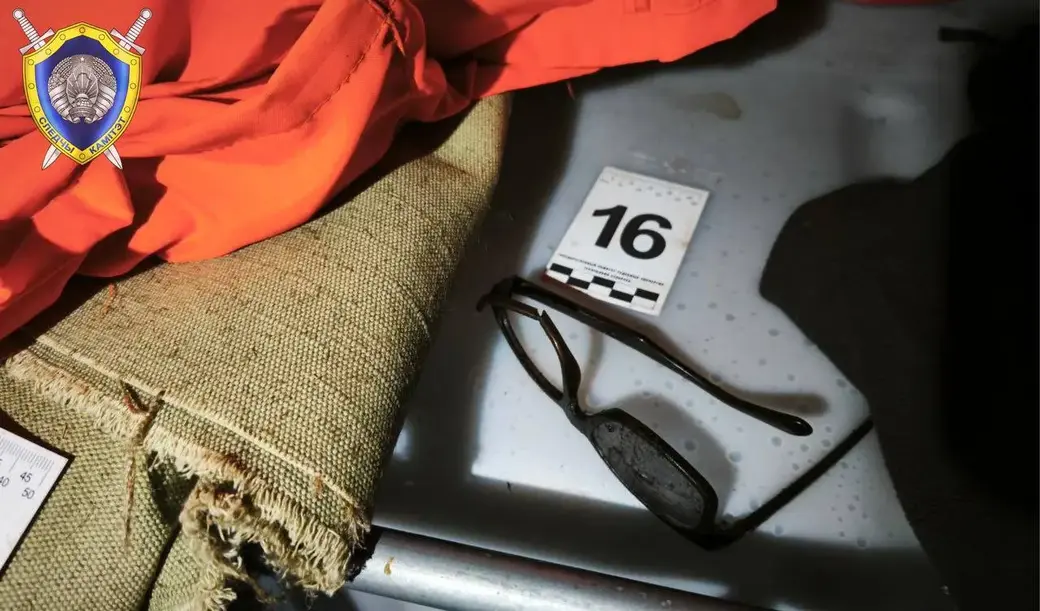 4 апреля 2025 года. В агрогородке Страдечь Брестского района произошел взрыв неустановленного боеприпаса. Фото СК.