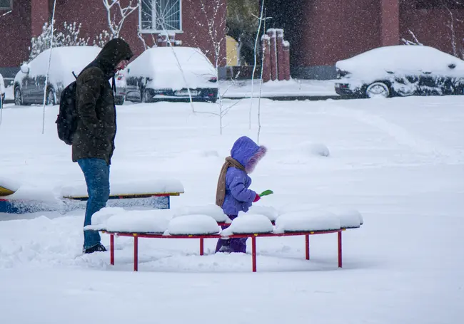 «А то дети уже стали забывать, как снег выглядит». Жизнь глазами бобруйчан