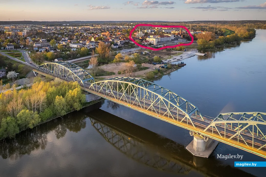 фото панорамы старого Фордона. Место где находится костел, площадь и тюрьма.
