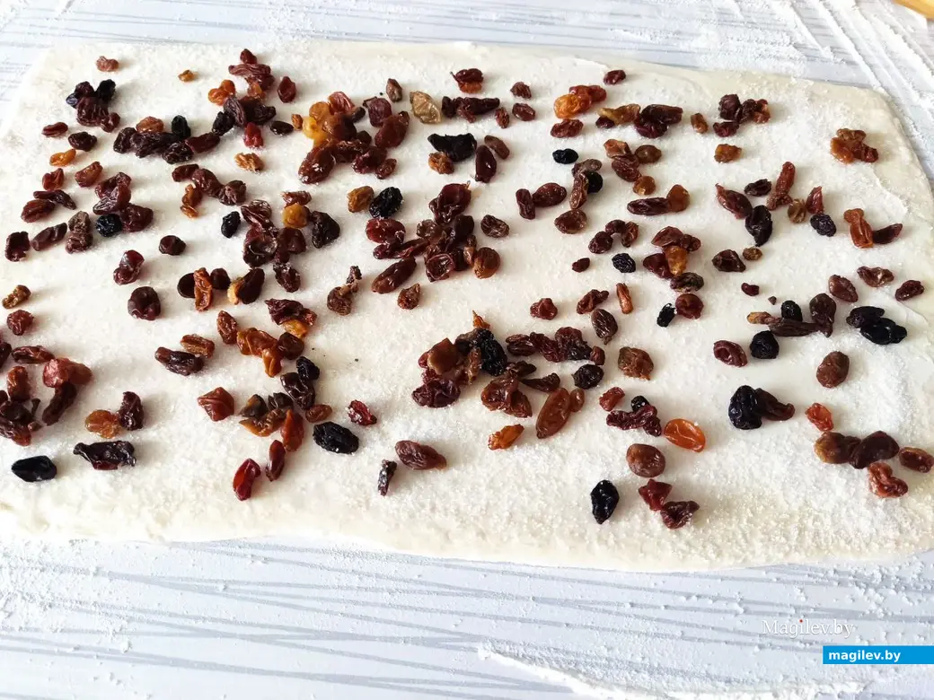 Верхний слой - изюм