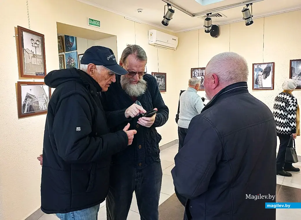 09.04.2025, Выставочный зал Музея истории Могилева. Открытие выставки Геннадия Карчевского «Могилевские этюды».