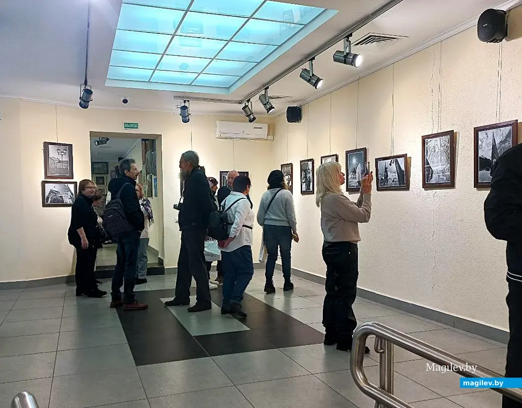 09.04.2025, Выставочный зал Музея истории Могилева. Открытие выставки Геннадия Карчевского «Могилевские этюды».