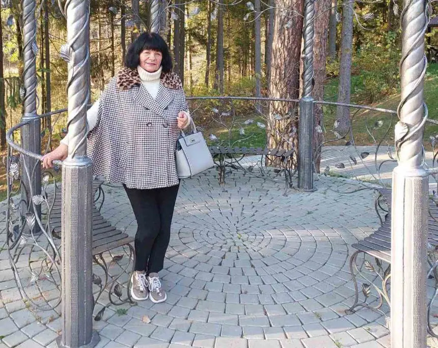 Лариса Суздалева.