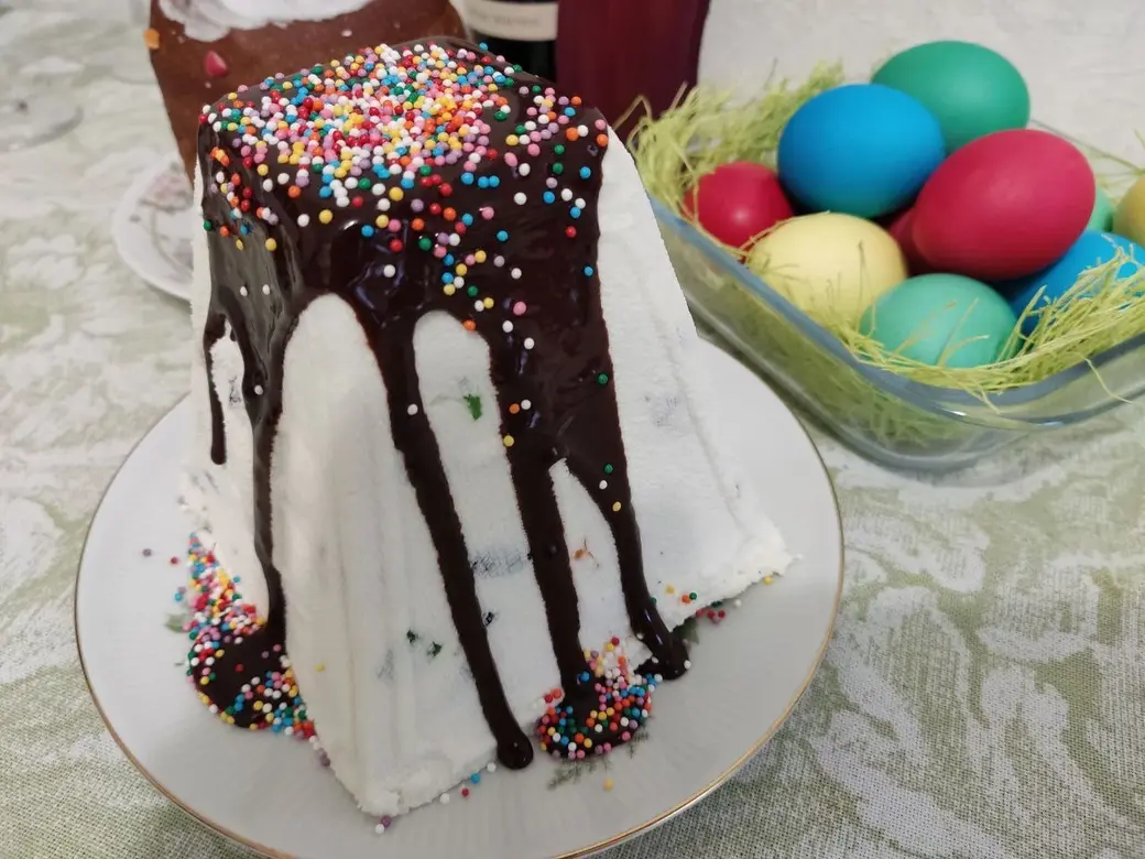 Творожная пасха с изюмом и цукатами