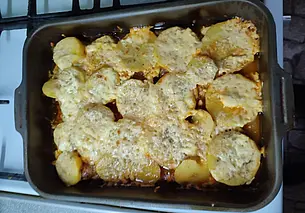 Готовимся к Пасхе: мясо под шубкой из овощей и сыра