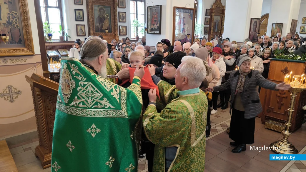 13.04.2025. Бобруйск. Вербное воскресенье в Свято-Георгиевском храме.